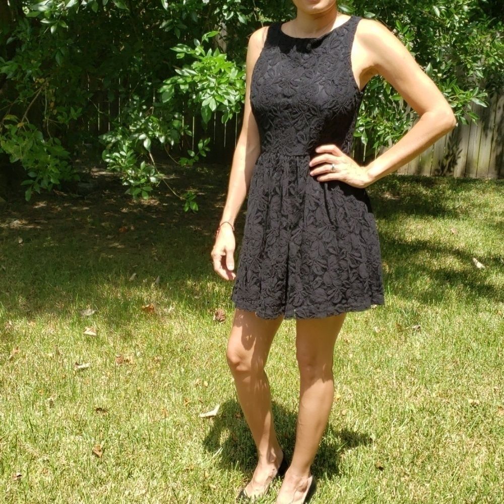 FOREVER 21 Black Lace Dress‎ Sz M